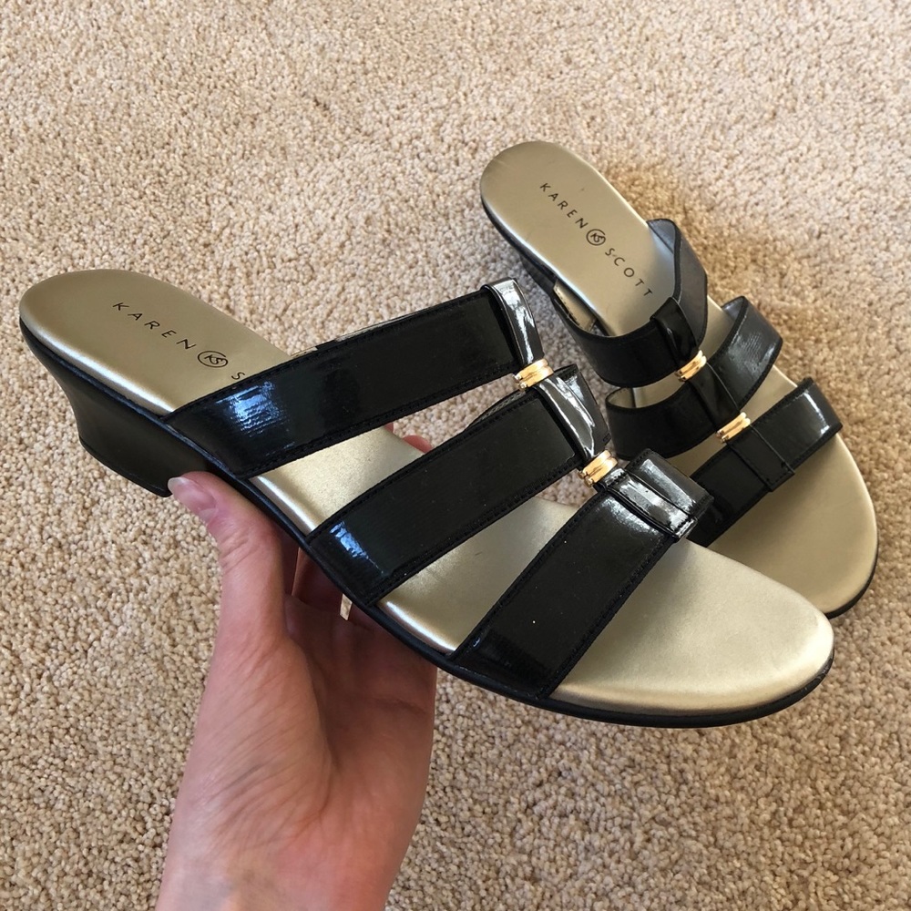 Karen Scott Black Elenn Sandals
